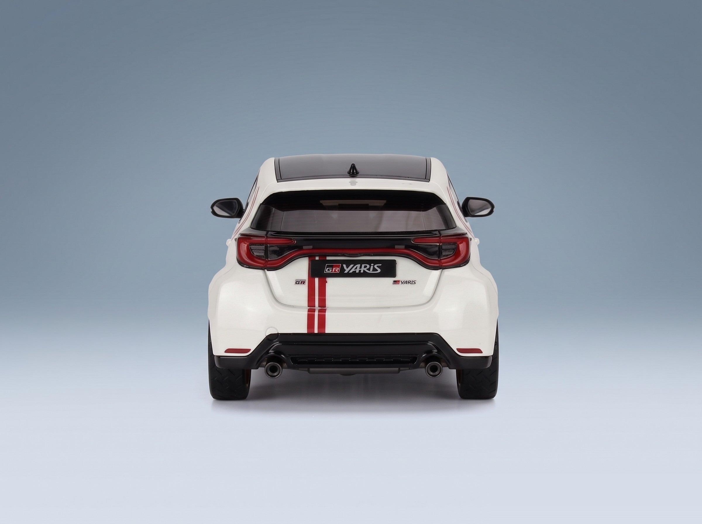 Toyota Yaris GR TGR Italy Limited Edition 2024 White Red Otto-Mobile 1:18 scale model - rear view