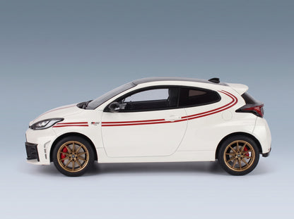 Toyota Yaris GR TGR Italy Limited Edition 2024 White Red Otto-Mobile 1:18 scale model - side view