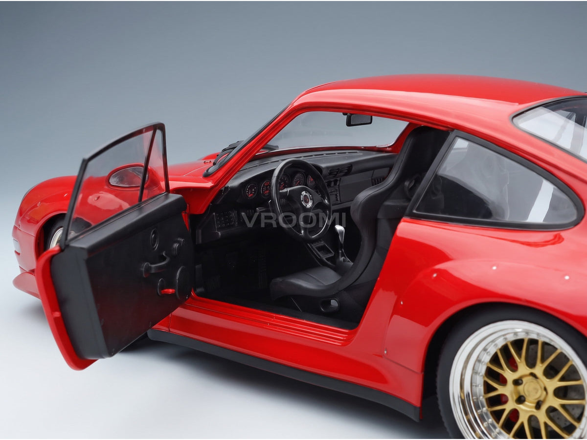 Porsche 911 993 GT2 with BBS Rims 1996 KK Scale 1:12 scale model - interior