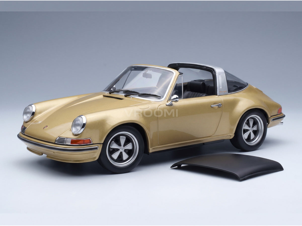 Porsche 911 by Singer Targa 2014 Gold Metallic KK Scale 1:18 scale model - opening parts