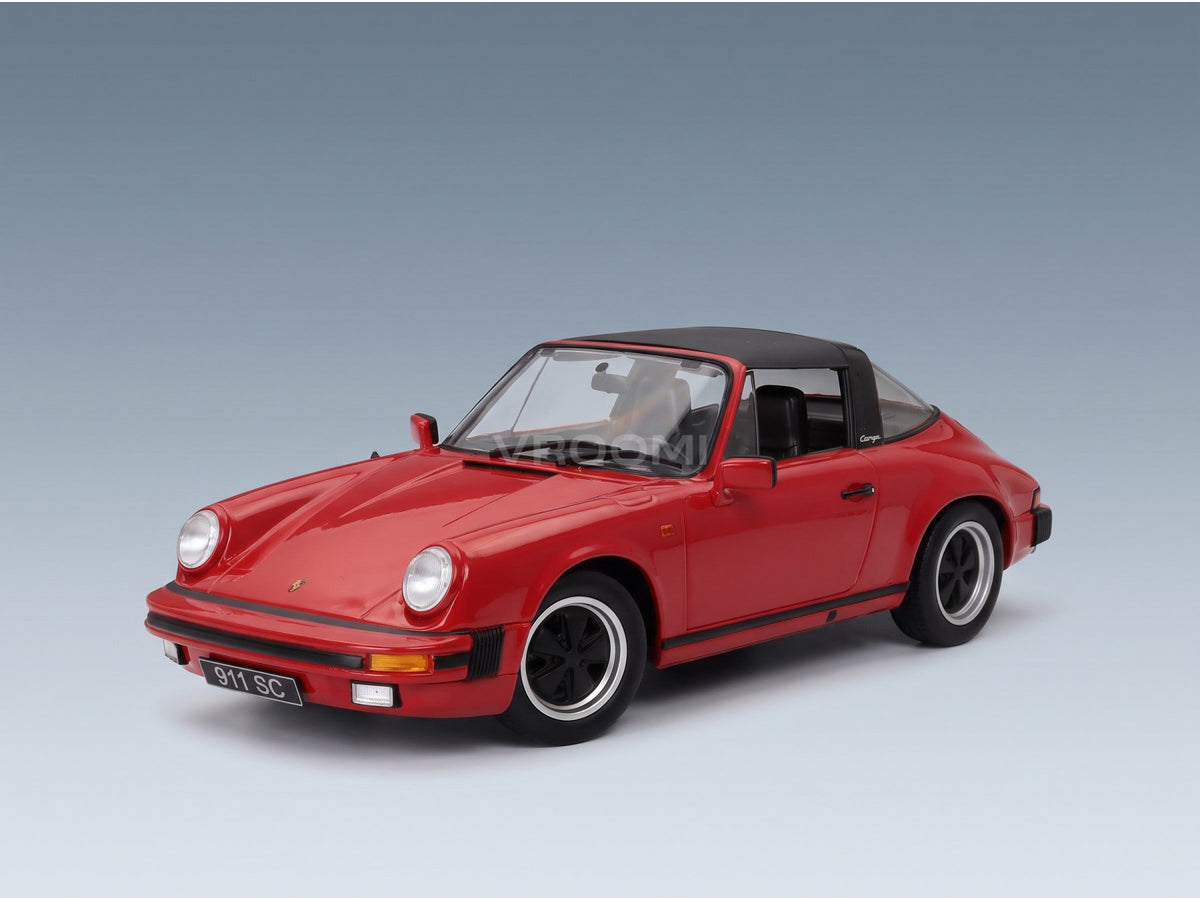 Porsche 911 SC Targa 1983 Red KK Scale 1:18 scale model - front three-quarter view