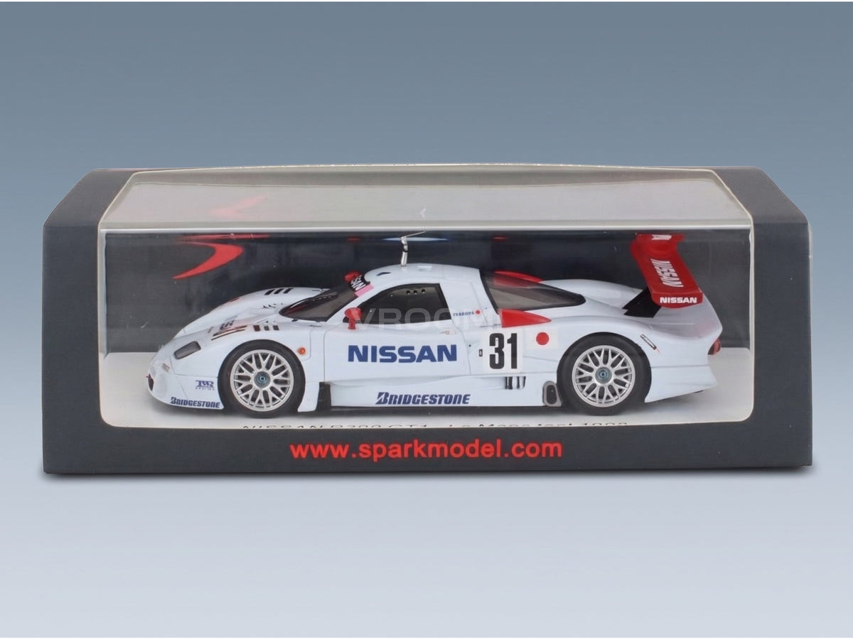 Nissan R390 GT1 Test 24h Le Mans 1998 Spark Model 1:43 scale model - original packaging