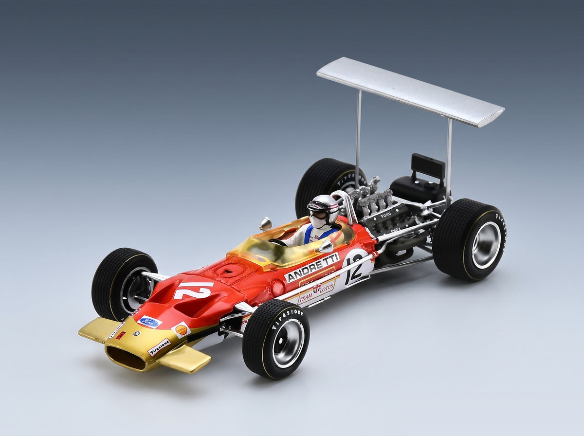 Lotus 49B Gold Leaf Team Lotus No. 12 Mario Andretti Winner USA GP 1968 Spark Model 1:43 scale model - front three-quarter view
