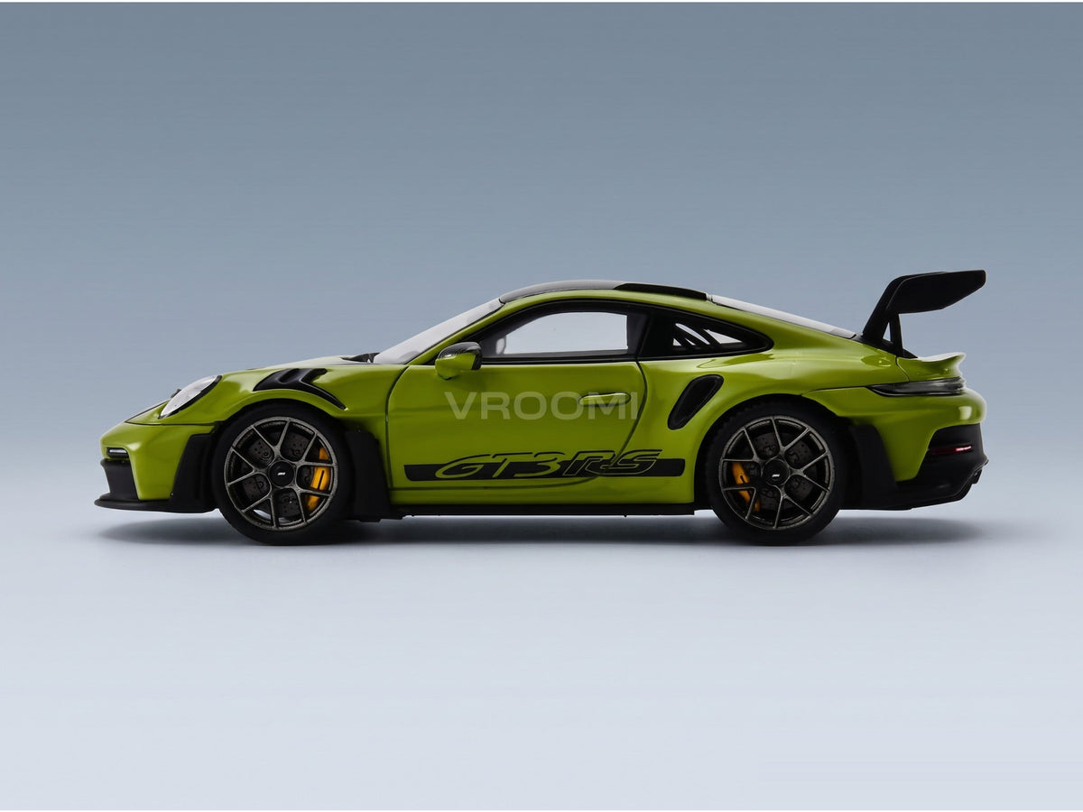Porsche 911 992 GT3 RS Weissach Package Coupé 2023 Green Black Spark Model 1:43 scale model - side view
