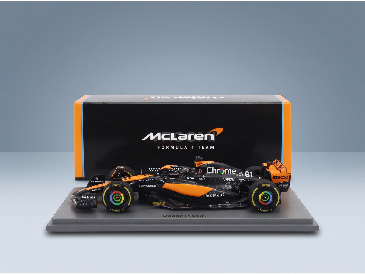 McLaren F1 MCL60 Team McLaren No. 81 Oscar Piastri Las Vegas GP 2023 Spark Model 1:43 scale model - original packaging