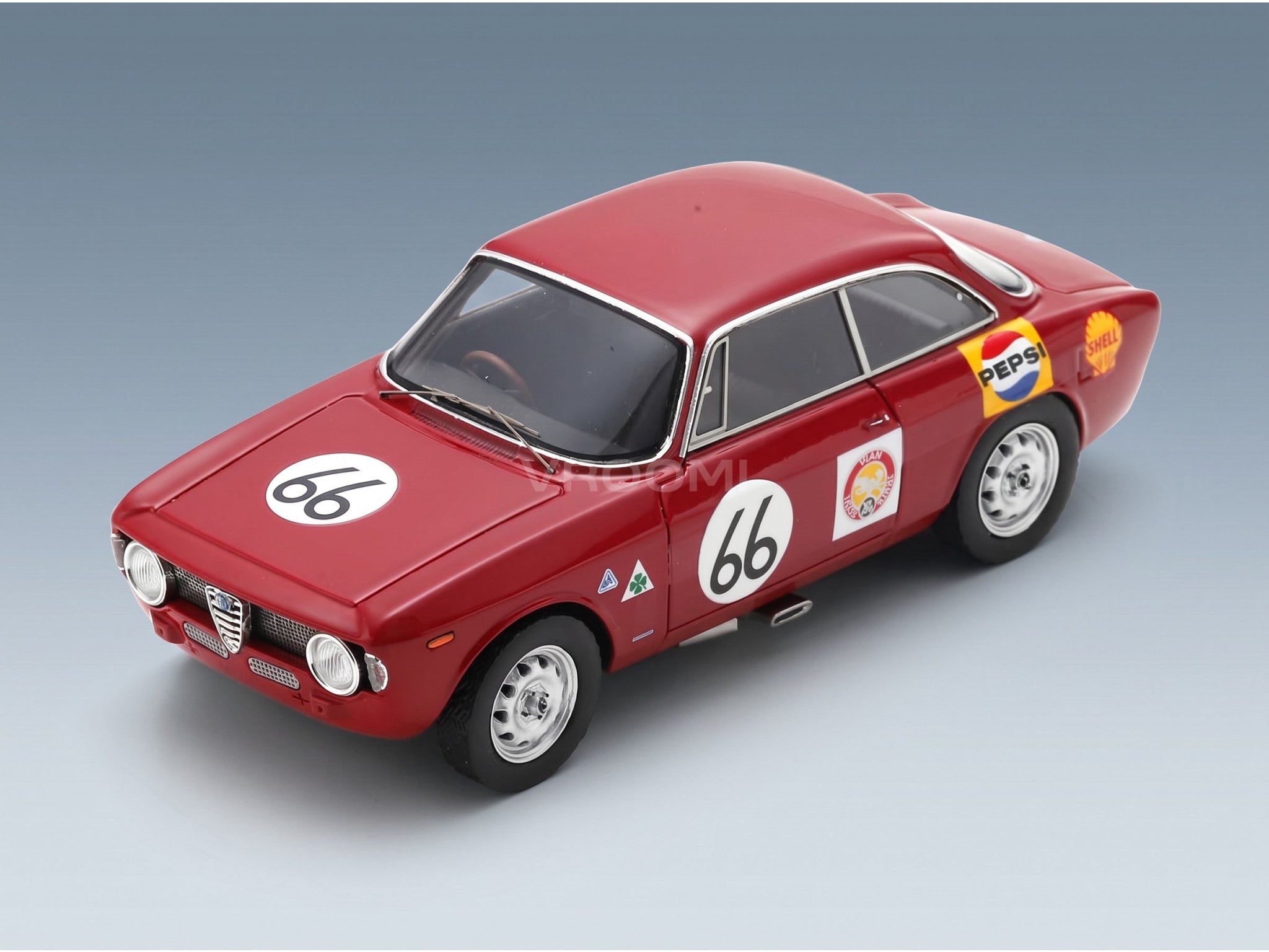 Alfa Romeo Giulia GTA Team Hong Kong No. 66 Albert Poon Singapore GP 1967 Spark Model 1:43 scale model - front three-quarter view