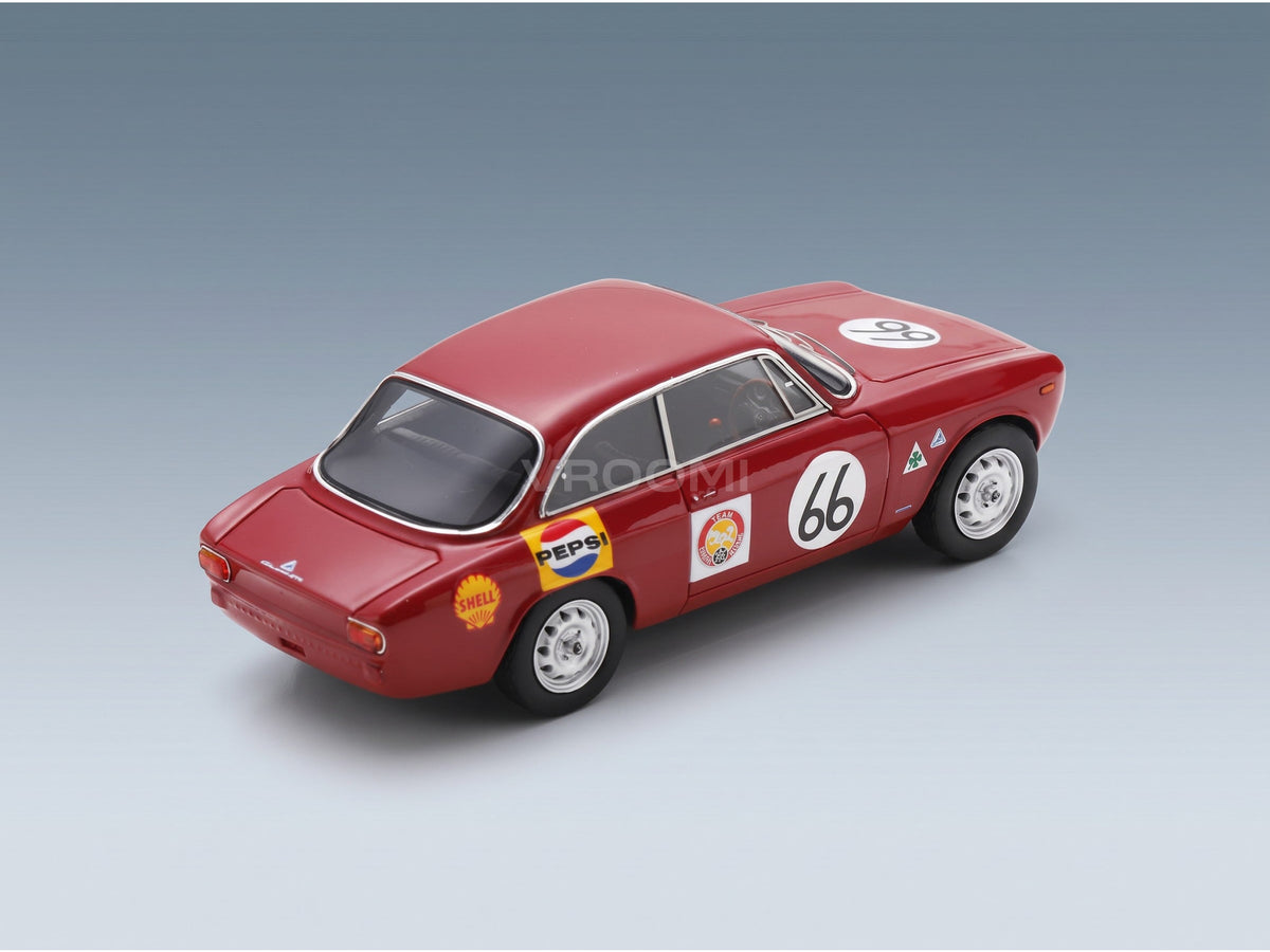 Alfa Romeo Giulia GTA Team Hong Kong No. 66 Albert Poon Singapore GP 1967 Spark Model 1:43 scale model - rear three-quarter view