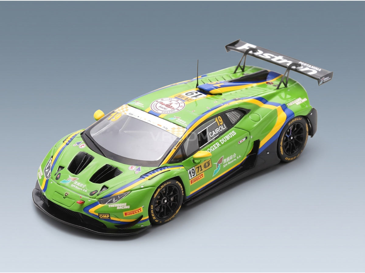 Lamborghini Huracán GT3 EVO2 Team SJM VSR Theoldore Racing No. 19 Matteo Cairoli FIA GT World Cup Macau 2024 Spark Model 1:43 scale model - front three-quarter view