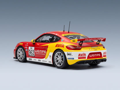 Porsche 718 Cayman GT4 CS W&S Motorsport No. 982 Winner Cup 3 AM + No. 962 Winner Cup 3 Pro 24h Nürburgring 2026 IXO Models 1:43 scale model - rear three-quarter view