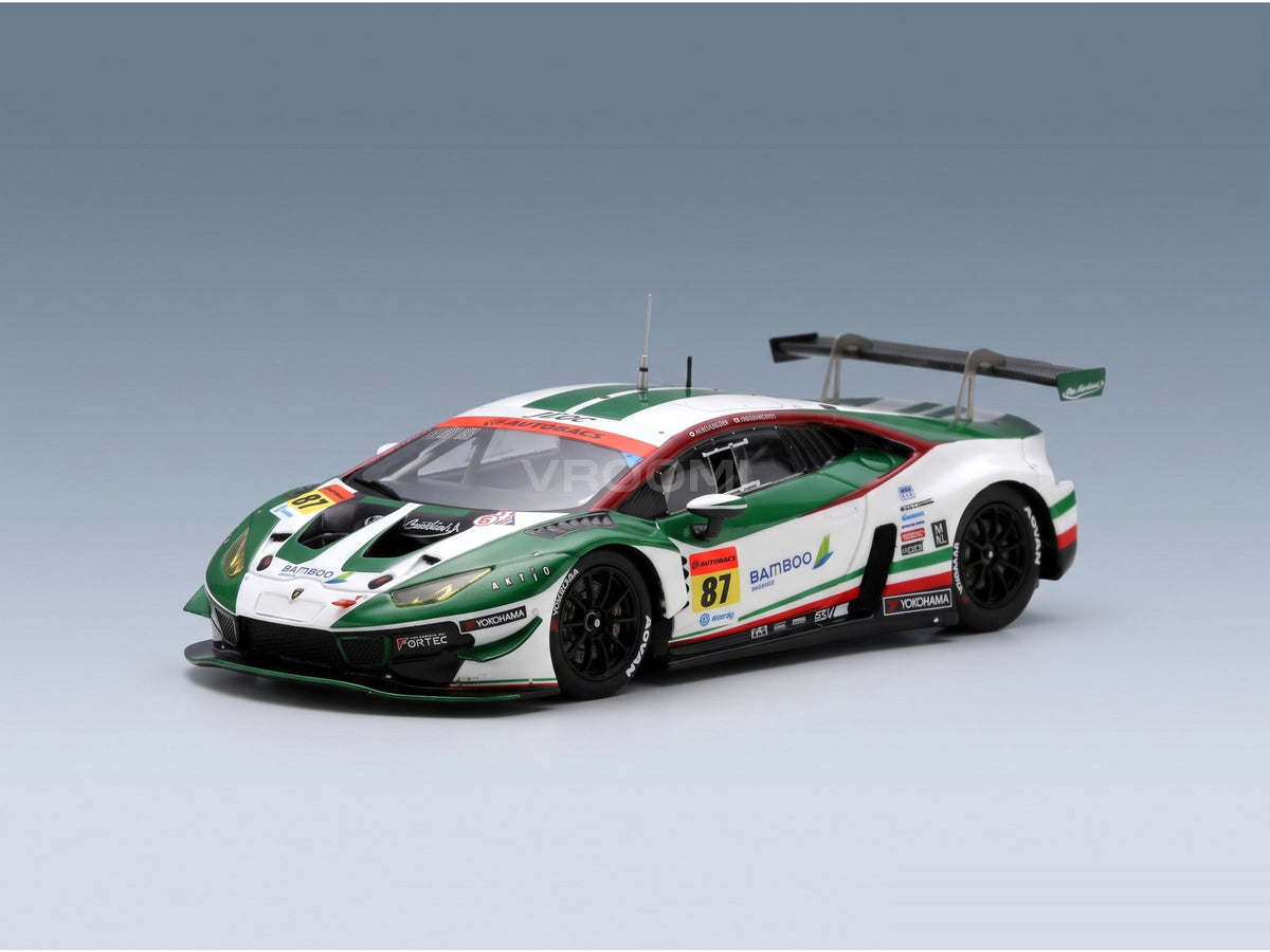 Lamborghini Aventador GT3 Team JLOC No. 87 GT300 Super GT 2022 K. Mtsuura N. Sakaguchi Spark Model 1:43 scale model - front three-quarter view