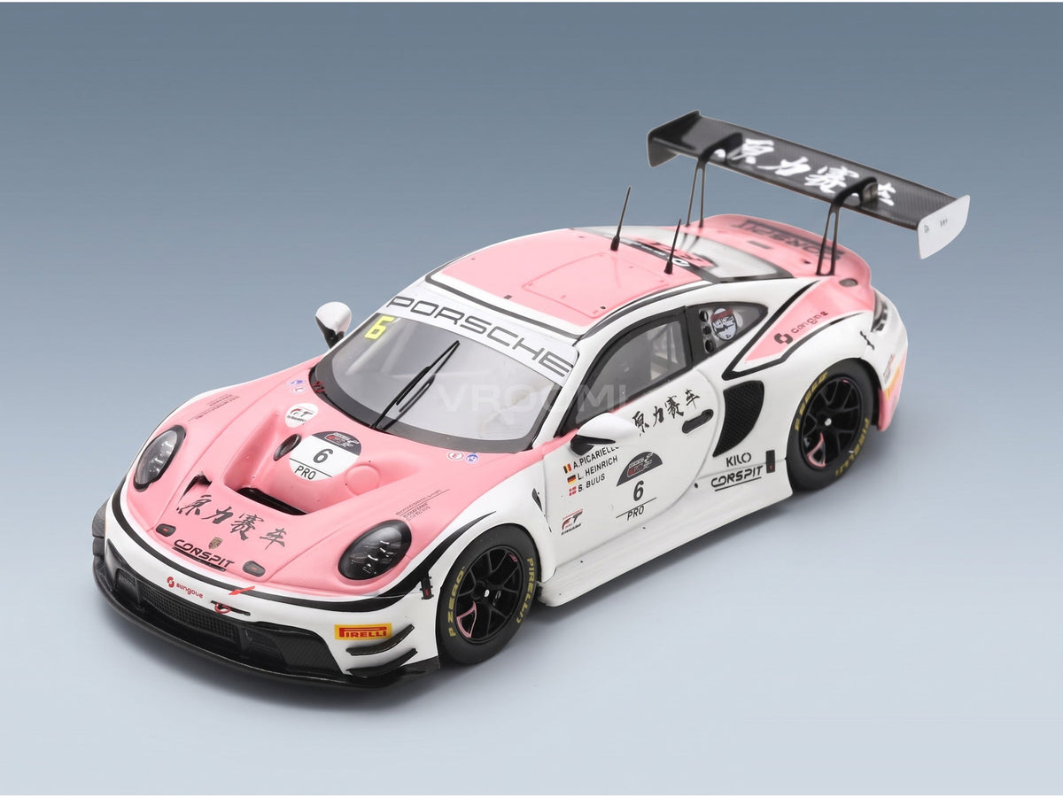 Porsche 911 GT3 R Origine Motorsport No. 6 Heinrich Picariello Buus 1000km Suzuka 2025 Spark Model 1:43 scale model - front three-quarter view