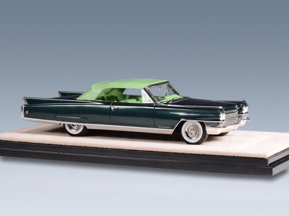 Cadillac Eldorado Biarritz Cabriolet Closed 1963 Two-Tone Green Stamp Models 1:43 scale model - rear three-quarter view