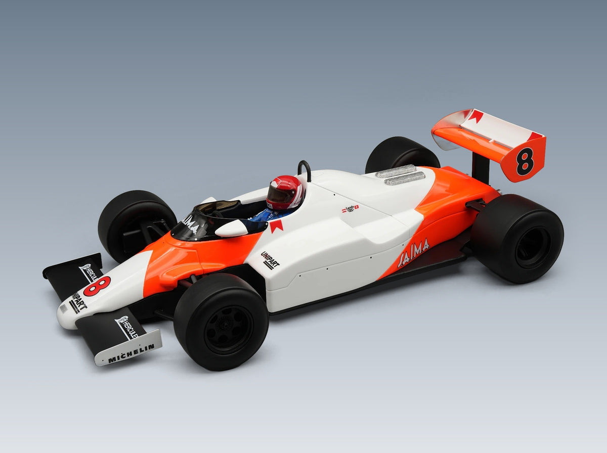 McLaren F1 MP4/1C No. 8 Niki Lauda USA Long Beach GP 1983 with Driver Tecnomodel 1:18 scale model - front three-quarter view