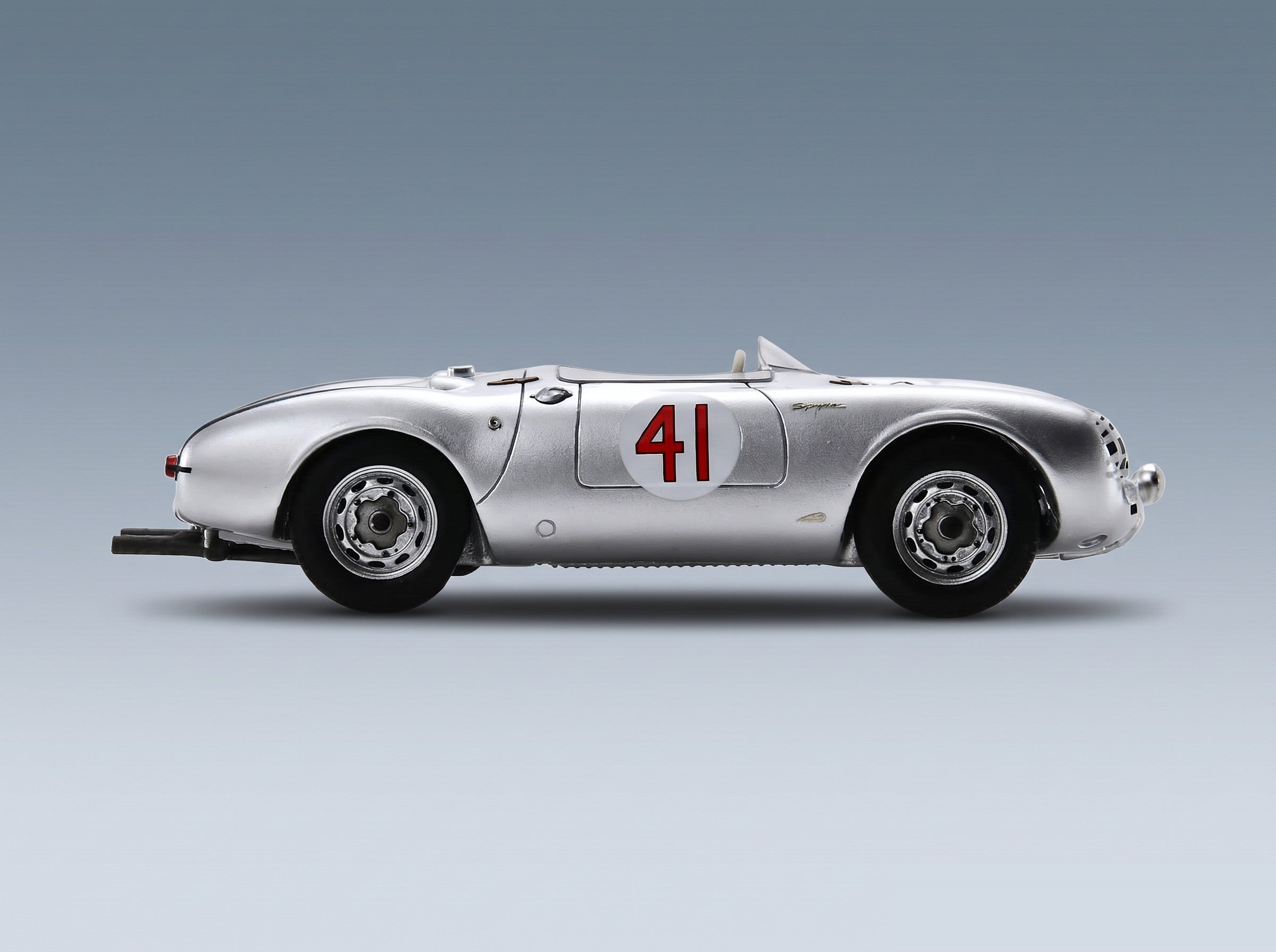Porsche 550 Spyder No. 41 Von Trips Herrmann 12 Hours of Sebring 1956 Spark Model 1:43 scale model - side view