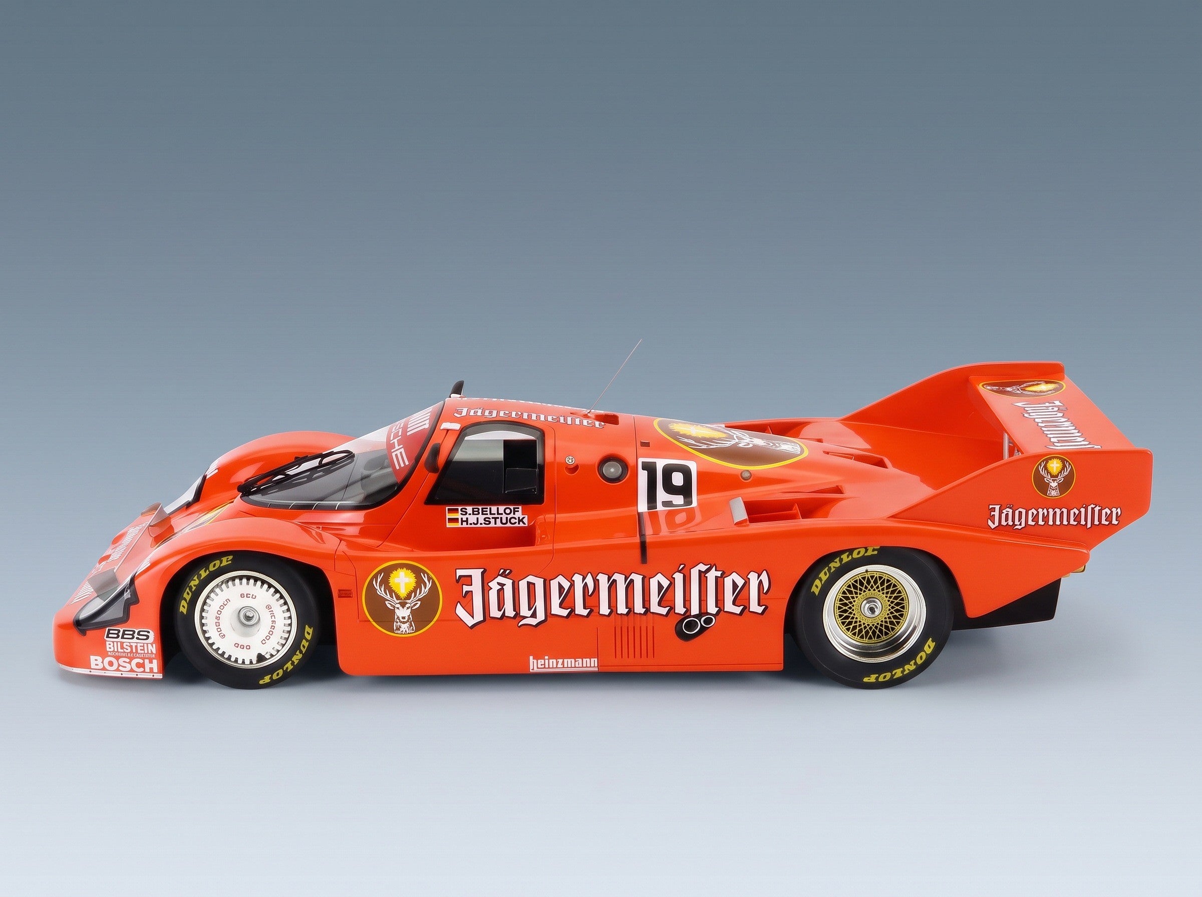 Porsche 956B Jägermeister Team Brun Motorsport No. 19 Hans Joachim Stuck Stefan Bellof Winner 1000km Monza 1984 Werk83 1:12 scale model - side view