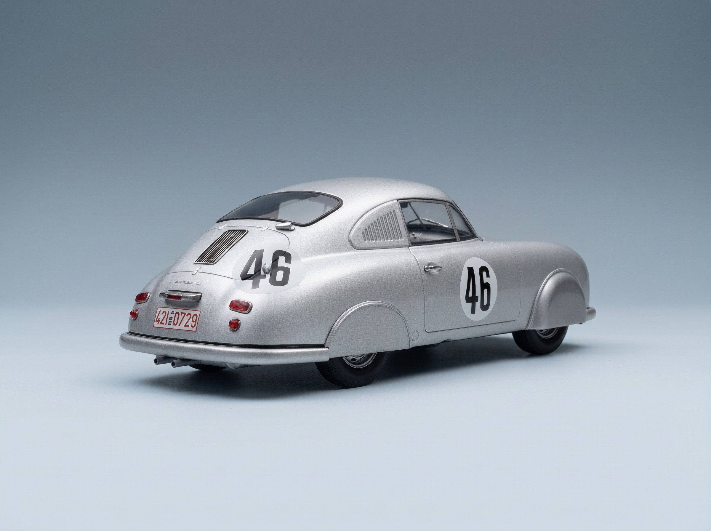 Porsche 356 SL Coupé Team Porsche K.G. No. 46 Auguste Veuillet Edmond Mouche Winner Class 24h Le Mans 1951 Werk83 1:18 scale model - rear three-quarter view