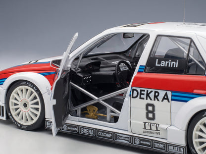 Alfa Romeo 155 V6 TI Martini Racing No. 8 Nicola Larini ITC 1995 Werk83 1:18 scale model - interior