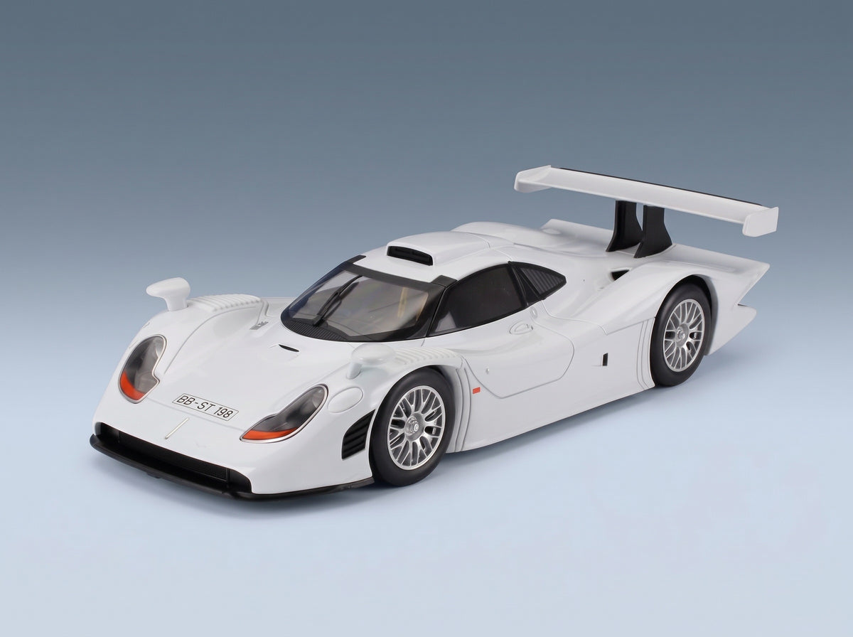 Porsche 911 GT1-98 Street Version 1998 Werk83 1:18 scale model - front three-quarter view