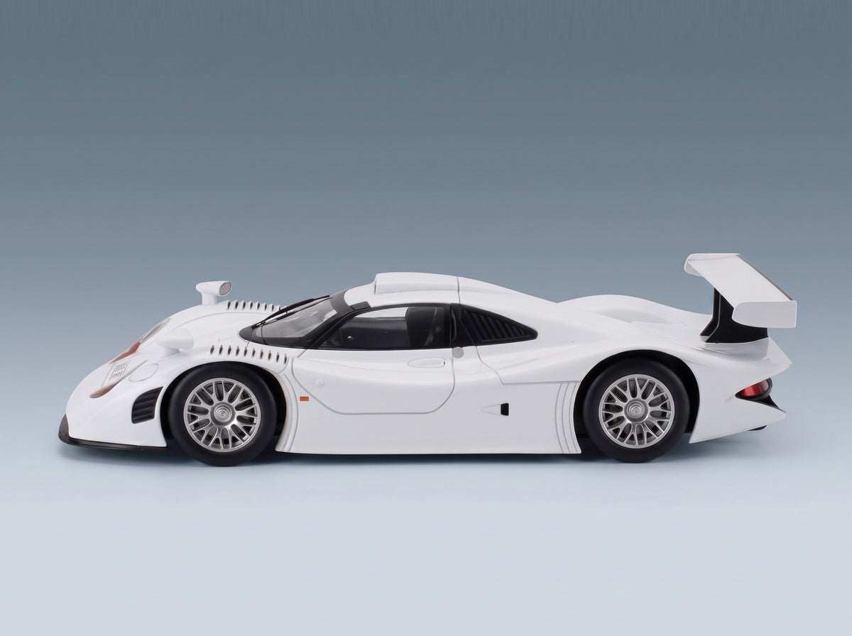 Porsche 911 GT1-98 Street Version 1998 Werk83 1:18 scale model - side view