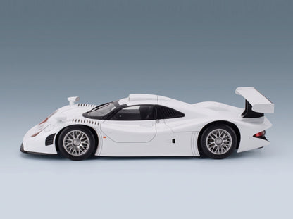 Porsche 911 GT1-98 Street Version 1998 Werk83 1:18 scale model - side view