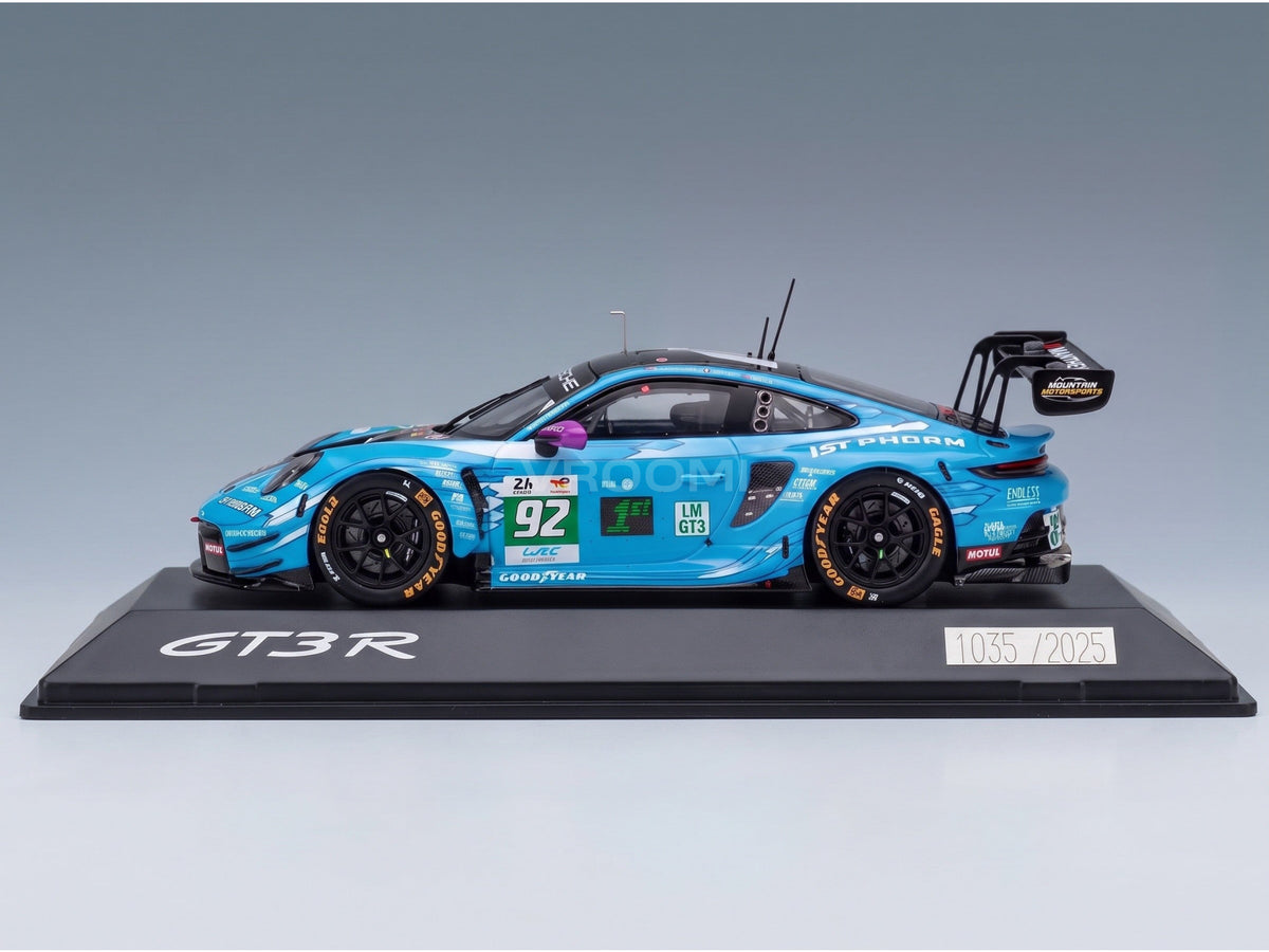 PORSCHE - 911 992 GT3 R 4.2L TEAM MANTHEY 1st PHORM N 92 WINNER LMGT3 CLASS 24h LE MANS 2025 RICCARDO PERA - RICHARD LIETZ - RYAN HARDWICK - BLUE BLACK scale model - side view