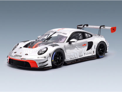 PORSCHE - 911 992 GT3 R EVO RACING COUPE 2024 - CON VETRINA - WITH SHOWCASE - SILVER scale model - front three-quarter view