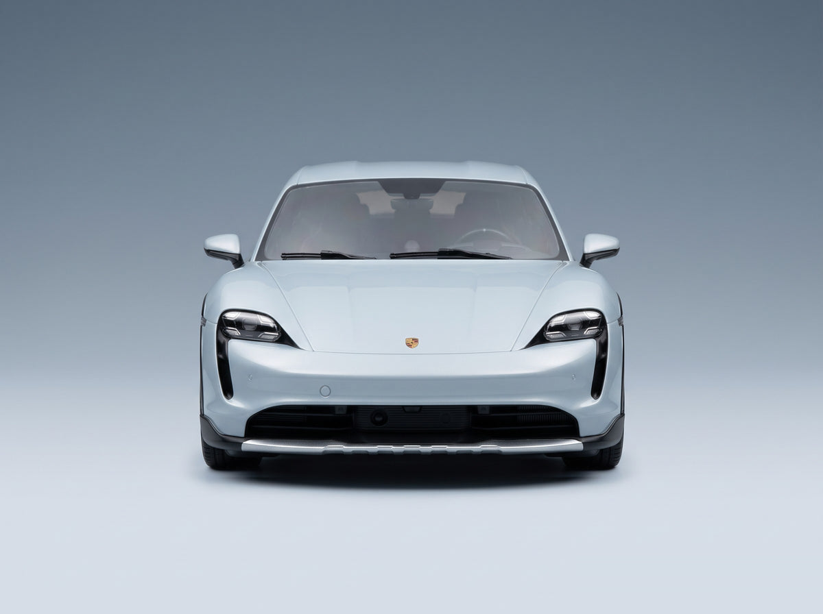 Porsche Taycan 4S Cross Turismo 2021 Ice Grey with Showcase Minichamps 1:18 scale model - front view