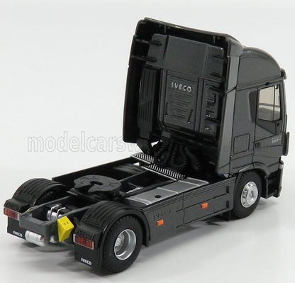 IVECO FIAT - STRALIS 500 EURO 6 CAMIÓN TRACTOR DE CARRETERA 2 EJES 2016 - MODELO DE COCHE EXCLUSIVO - GRIS METALIZADO - Vroomi
