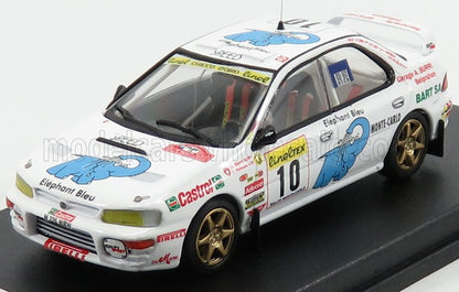 Modelo de coche de rally Subaru a escala 1/18 con diseño de competición, disponible para coleccionistas en Vroomi.
