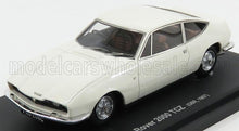 Coche clásico Rover 2000 TCZ 1967 blanco sobre soporte negro, disponible en Vroomi.