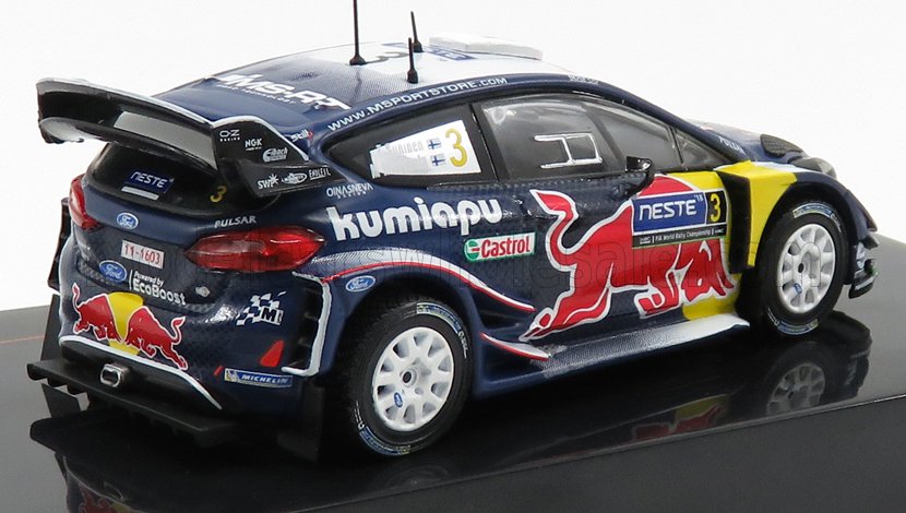 Modelo en miniatura del coche de rally Red Bull Blue Red Bull con logotipos de patrocinadores, disponible a través de la plataforma Vroomi.