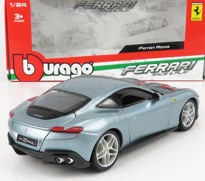 Maqueta de coche Ferrari Roma a escala 1/24 en color plateado de Bburago con exterior detallado, disponible en Vroomi.
