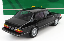 Maqueta a escala del Saab 900 Turbo negro ya disponible para coleccionistas en Vroomi.