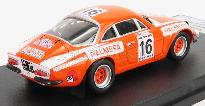 Coche de carreras vintage naranja y blanco, número de modelo 16, con adhesivos Palmera, disponible en Vroomi.