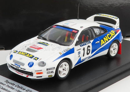 Modelo a escala 1/18 del coche de rally Toyota Celica GT-Four con decoración de competición, ahora disponible en Vroomi.