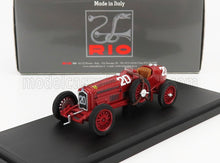Modelo de coche de carreras Ferrari vintage rojo con el número 20, expuesto sobre una base negra, disponible en Vroomi.