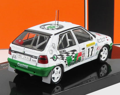 White and green Škoda rally car model with number 17 and Castrol branding, featured on Vroomi