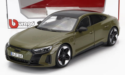 Coche modelo Audi verde oliva de Bburago con techo negro y diseño moderno, disponible en Vroomi.
