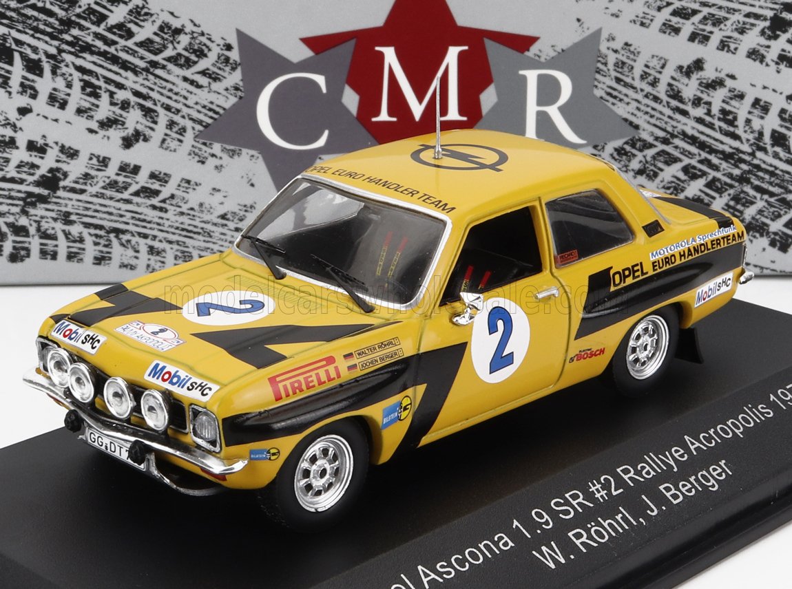 Modelo de coche de rally Opel Ascona 1.9 SR amarillo con el número 2 y pegatinas de patrocinadores, disponible en Vroomi.