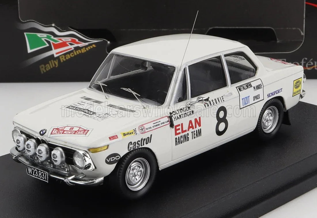 Modelo clásico blanco de coche de rally BMW con el número 8, adhesivos del equipo ELAN Racing Team, luces delanteras detalladas, disponible en Vroomi.