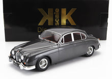 Coche clásico Jaguar II 3.8 gris de metal fundido con detalles cromados, disponible en Vroomi.