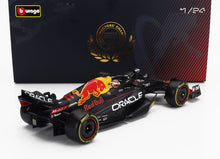 RED BULL | F1 RB18 EQUIPO ORACLE RED BULL RACING N 11 TEMPORADA 2022 SERGIO PEREZ - CON PILOTO Y ESCAPARATE