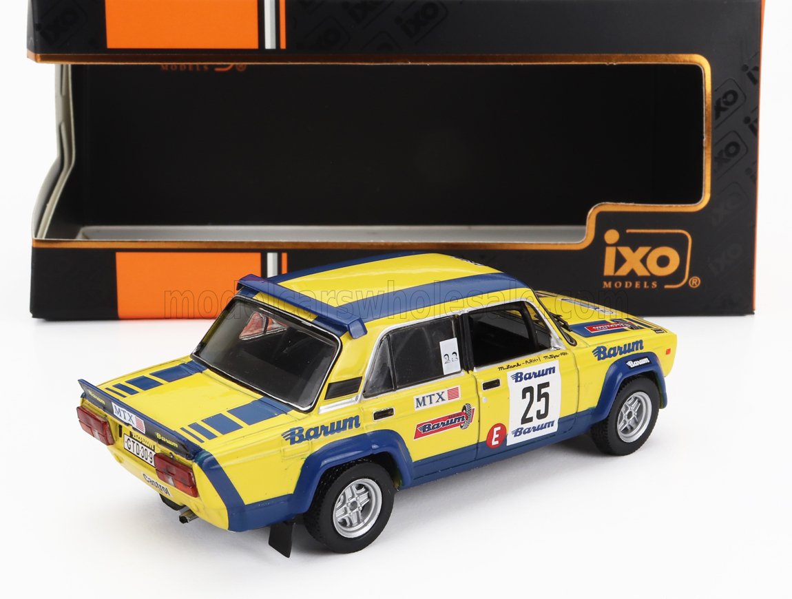 Modelo de coche de rally Barum amarillo y azul 25 de IXO Models, coleccionable de metal fundido, ahora disponible en Vroomi.