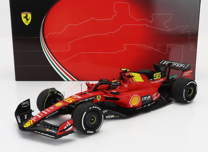 Coche a escala Ferrari F1 rojo con adhesivos de carreras, réplica coleccionable disponible ahora en línea.