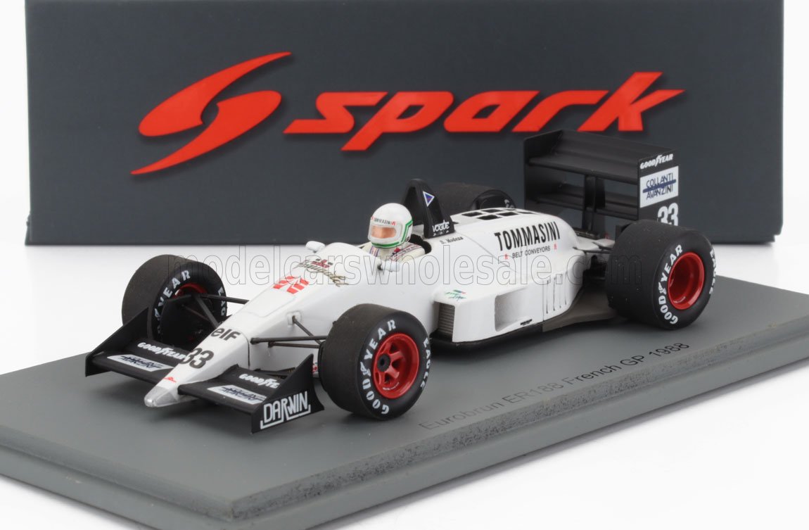 Coche de Fórmula 1 Eurobrun ER188 blanco del Gran Premio de Francia de 1988 con neumáticos Goodyear, presentado en Vroomi.