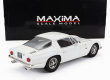 Maqueta del coche clásico White 3500 GTZ de Maxima, mostrada sobre un fondo negro con la marca, disponible a través de Vroomi.