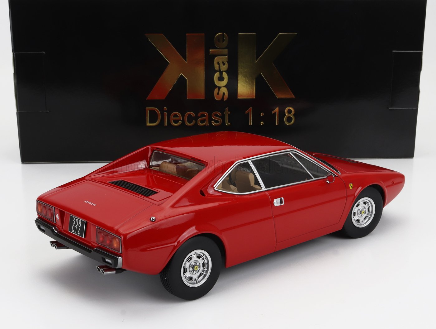 Coche a escala 1:18 de Ferrari 308 GT4 fabricado en metal inyectado, disponible a través de Vroomi.