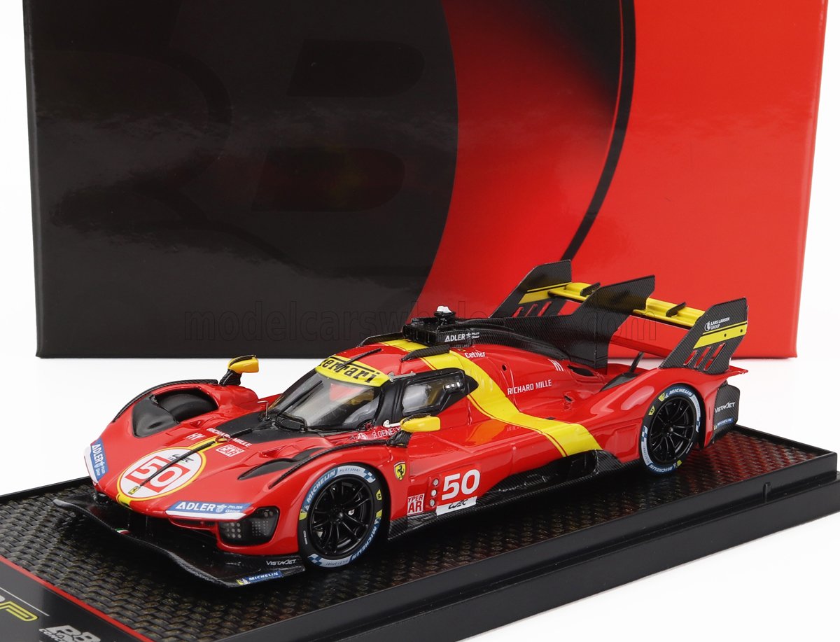 Modelo a escala del coche de carreras Ferrari Le Mans rojo y amarillo, número 50, disponible para coleccionistas en línea.