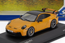 PORSCHE - 911 992 GT3 COUPE 2023 - AMARILLO OSCURO - Vroomi