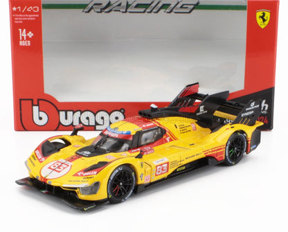 Coche de carreras Ferrari amarillo a escala 1:43, número de modelo 83, con logotipos de patrocinadores detallados, disponible en Vroomi.